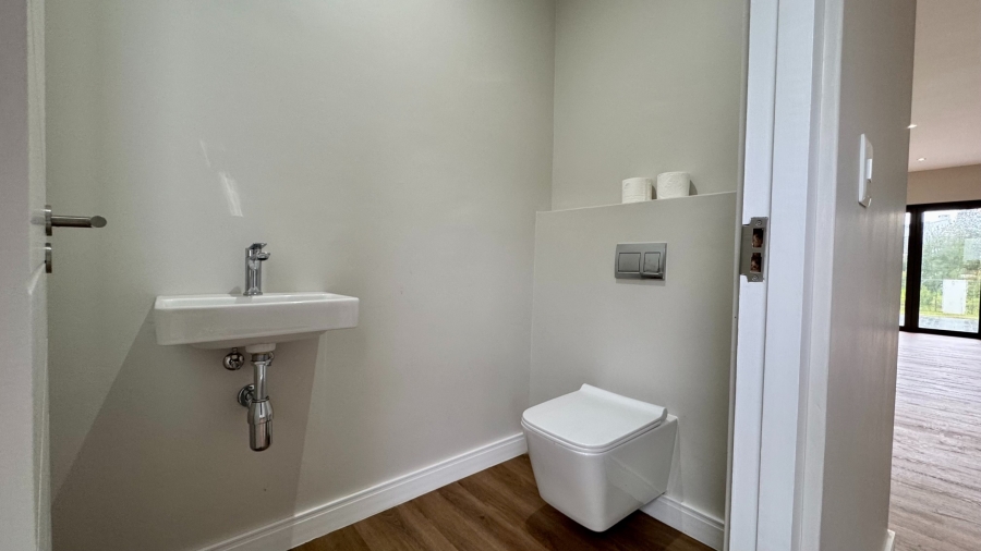 3 Bedroom Property for Sale in Croydon Gardens Estate Western Cape